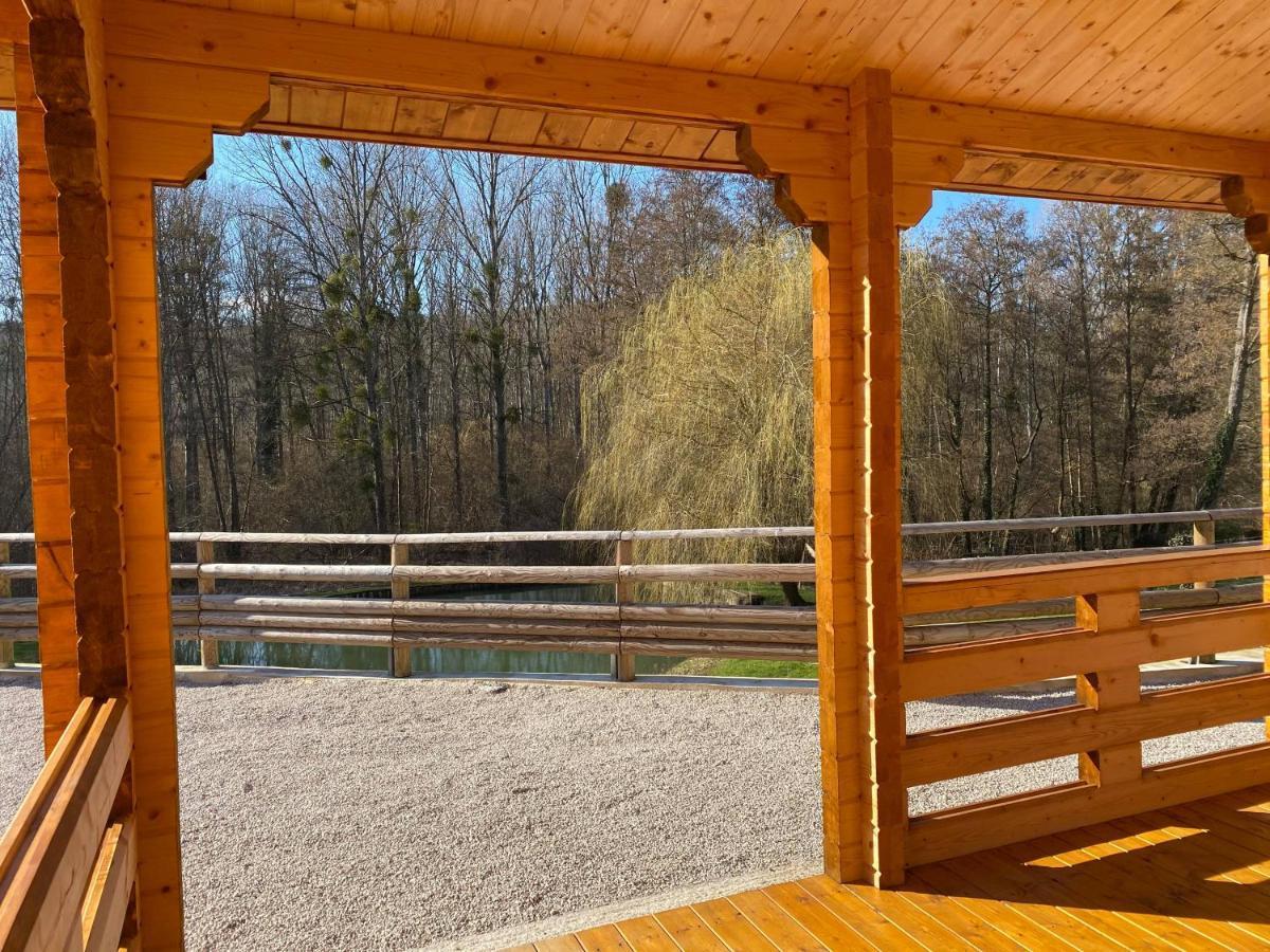 Les Chalets Du Marais Saint-Pierre-Aigle Exteriér fotografie